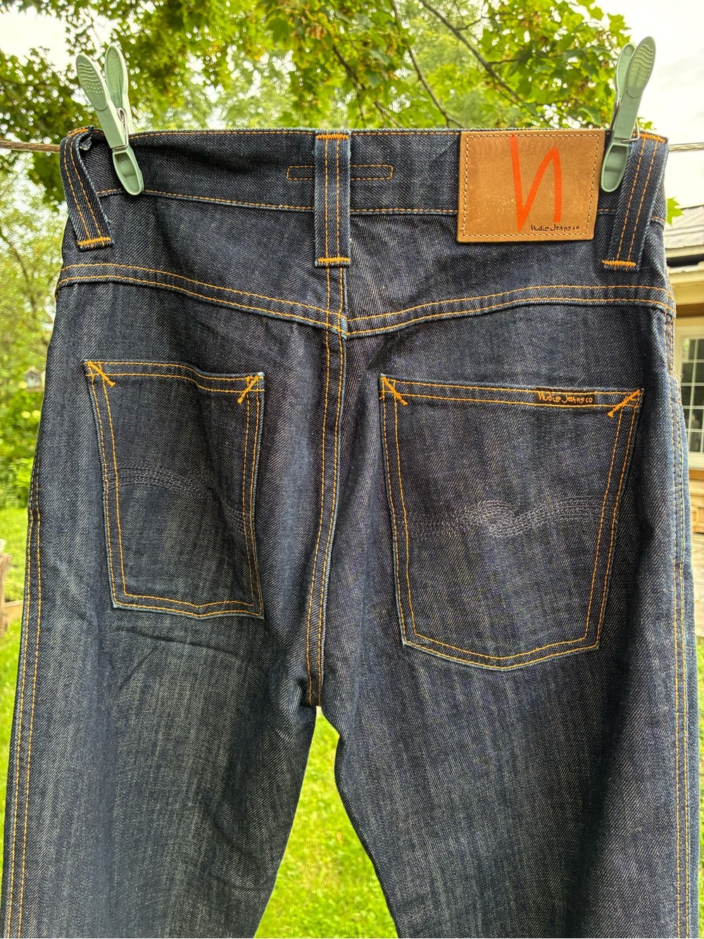 NUDIE JEANS